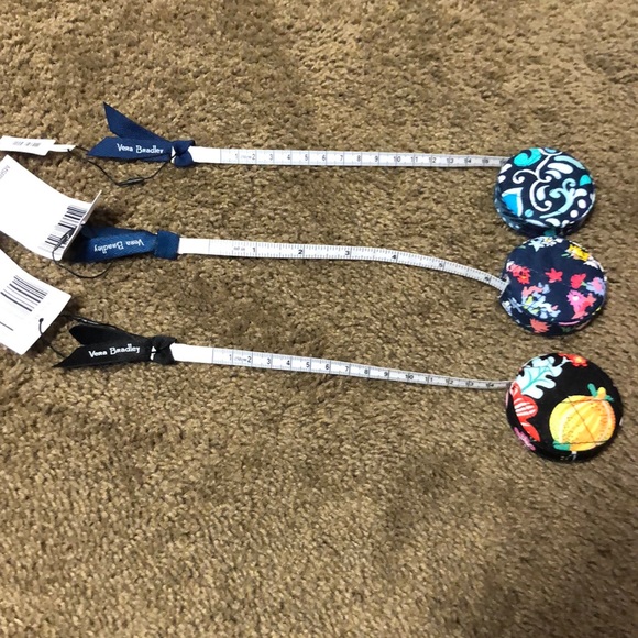 NWT Vera Bradley Tape Measure mini - Picture 2 of 6